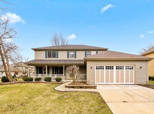 1212 Cromwell Ln, Naperville, IL