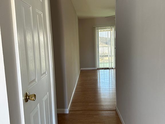 4th image of 1444 Glenmeade Dr
