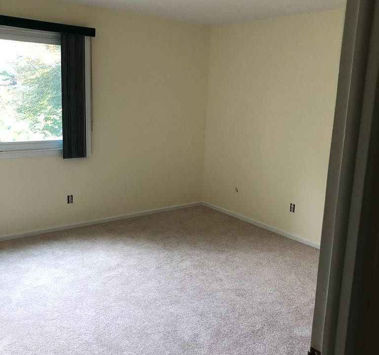 2nd image of 2001 Franklin Pl #A