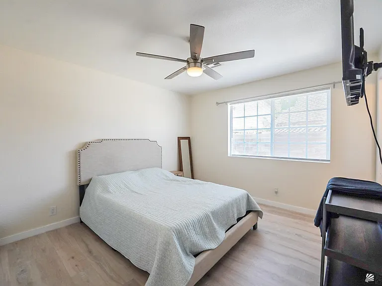 2146 S 47th Ave — Photo 17