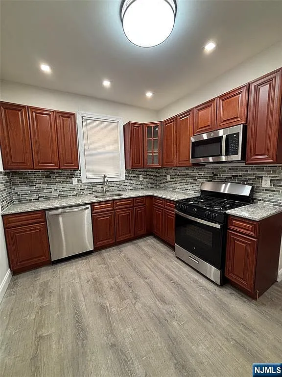 3 bed, 2.0 bath, $2,650 — Photo 1