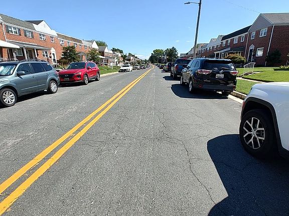 5th image of 7823 Kavanagh Rd