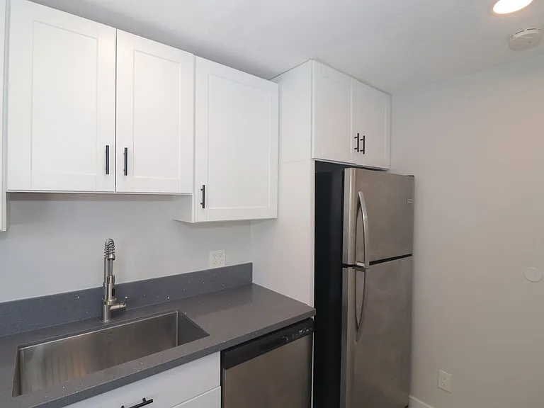 4239 Swift Ave — Photo 40
