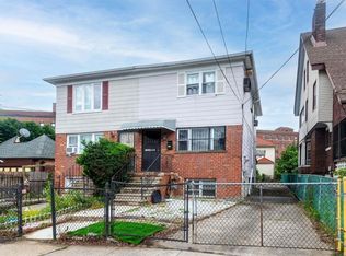 4338 147th St, Flushing, NY 11355