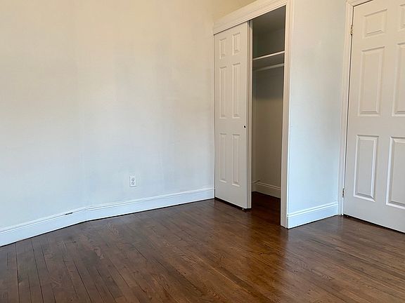 4th image of 215 E 4th St #12R