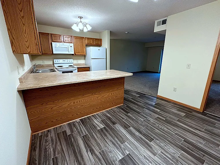 Arcade Estates West — Photo 46