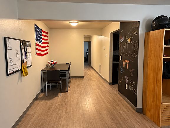 3rd image of 302 Hunt Club Rd APT 4500A