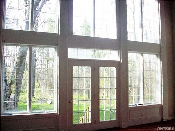 5th image of 4964 Waterford Ln