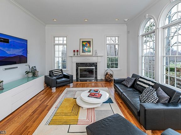 5th image of 87 High Ridge Rd