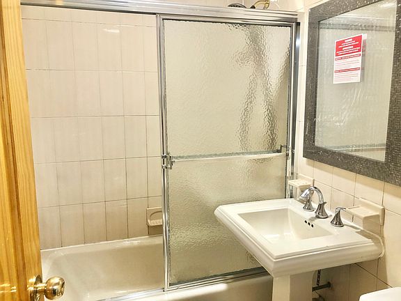 2nd image of 2534 Parsons Blvd Floor 1
