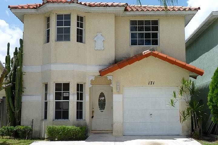 1st image of 171 Plumage Ln