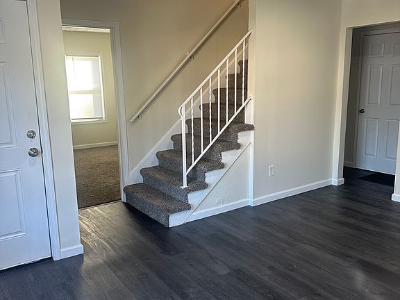 Family Room Entry