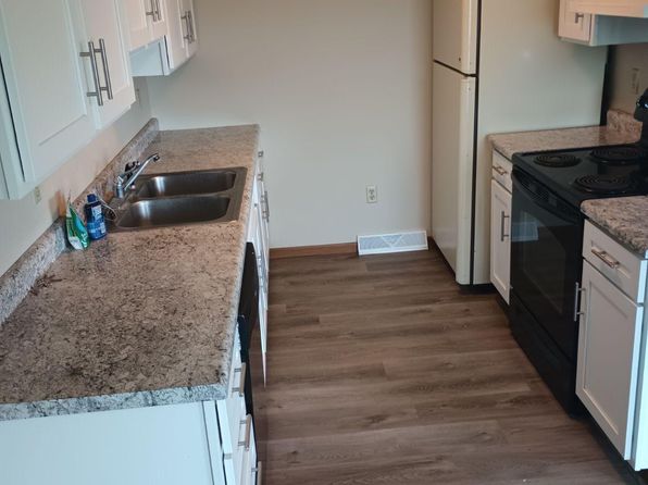 700 Detroit Ave #16