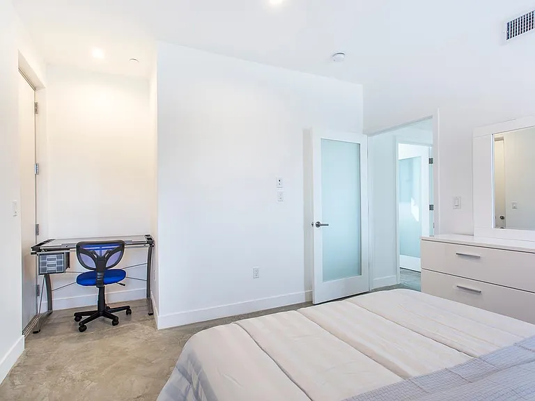 11162 Exposition Blvd #201 — Photo 9