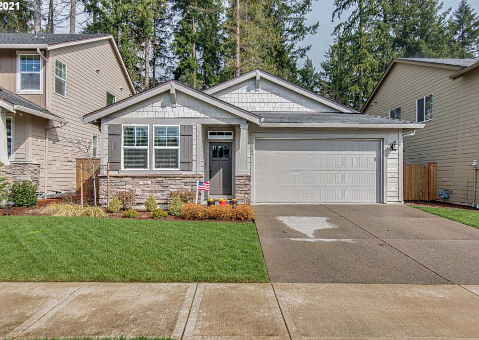 1st image of 4804 NE 110th Cir