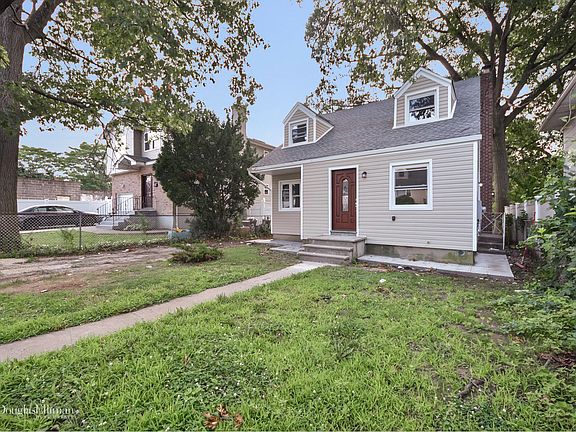 3rd image of 1003 Cleveland St