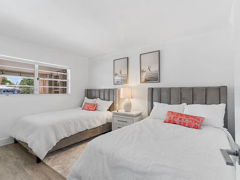 2207 NE 16th Ave — Photo 32