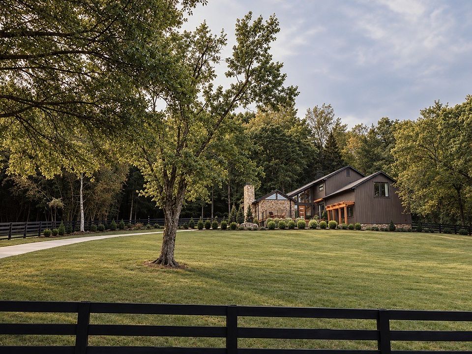1st image of 1003 Perkins Ln