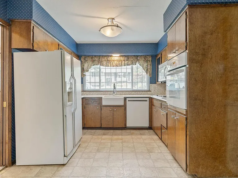 7670 SW 140th Ave — Photo 13