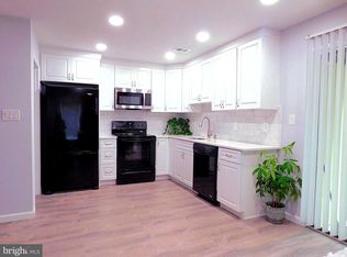 2241 Cartwright Pl, Reston, VA 20191