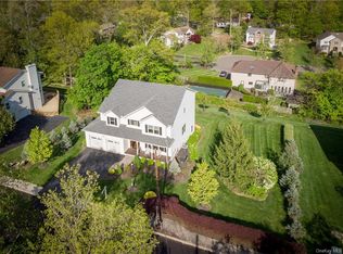 32 Pennsylvania Ave, Valley Cottage, NY 10989