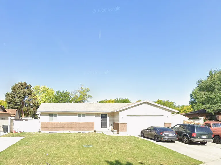 5972 S Roanoke Cir — Photo 1