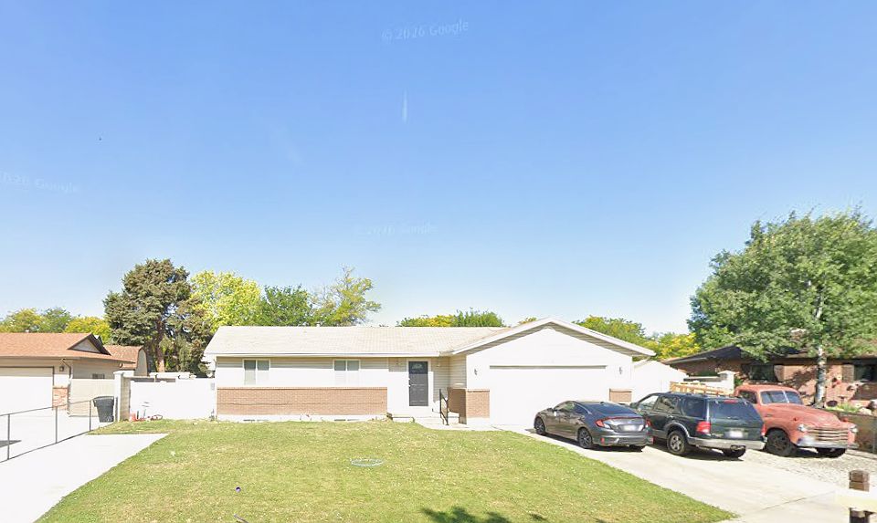 1st image of 5972 S Roanoke Dr