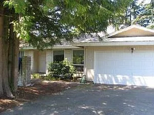 7901 Onyx Dr SW