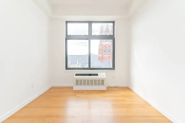 Rented by MySpaceNYC | media 13
