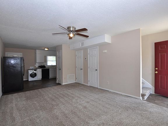 5th image of 900 Junius St APT F