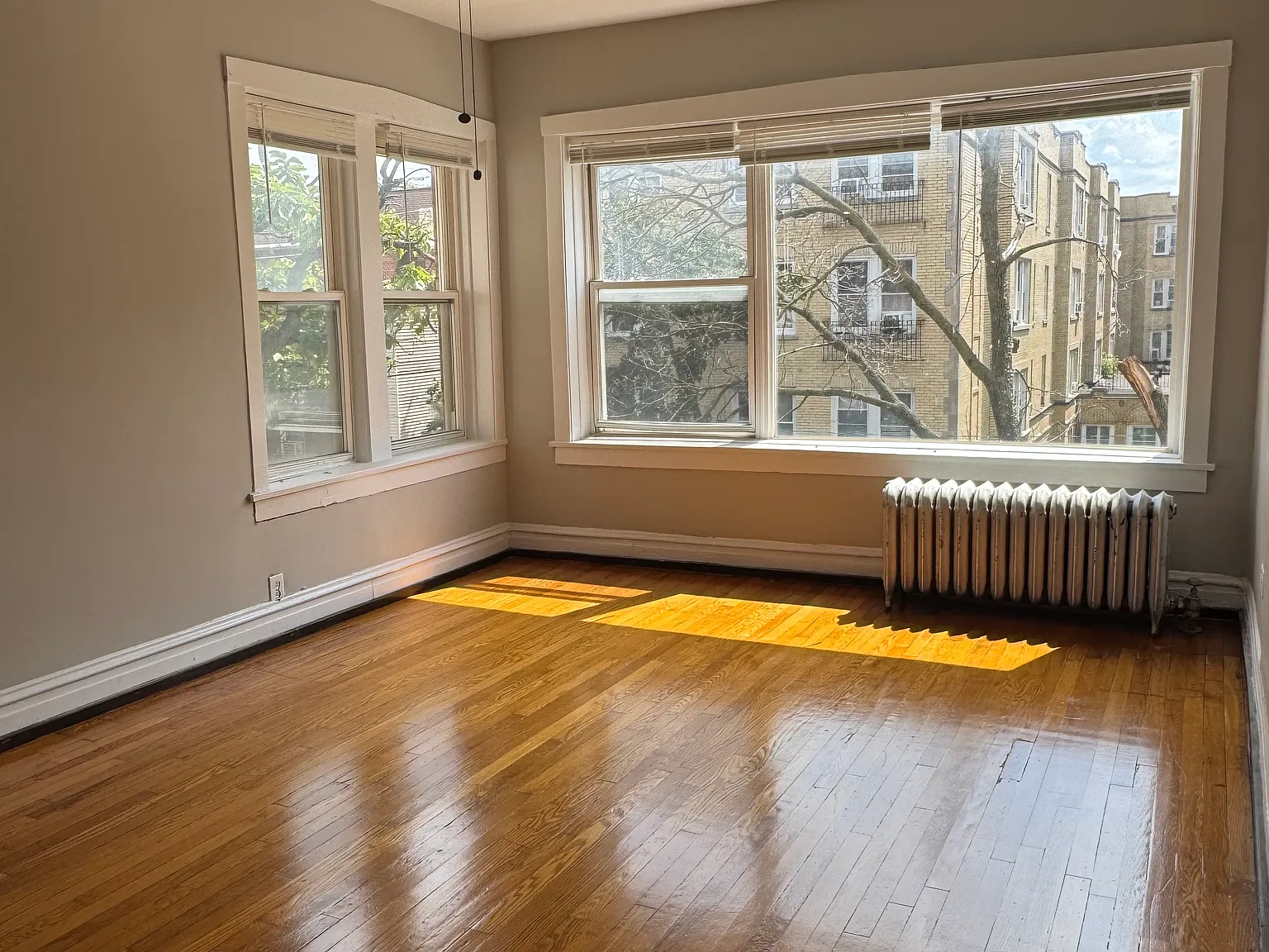 2 bed, 900 sqft, $1,550 — Photo 4