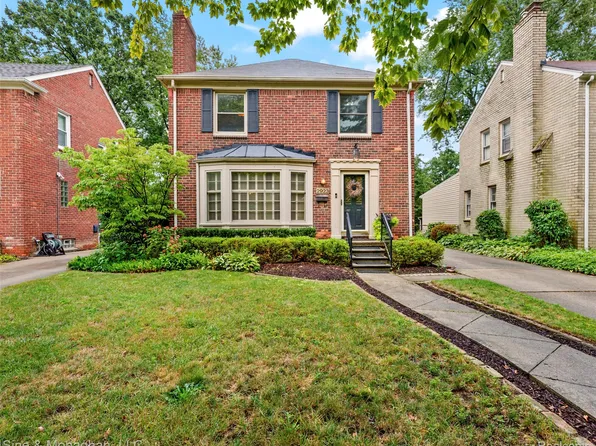 2923 Woodslee Dr, Royal Oak, MI 48073