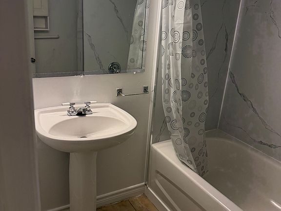 4th image of 24 Morgan Ave