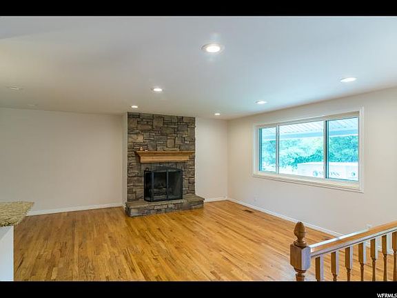 5th image of 8408 E Willow Creek Dr S