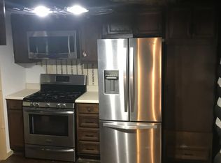 442 Lake Floyd Cir, Bristol, WV 26426