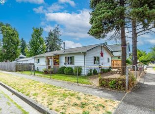 805 E Quincy Ave, Cottage Grove, OR 97424