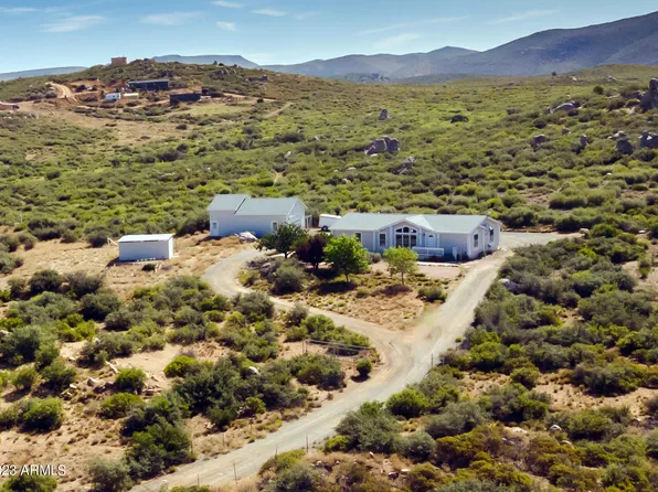 895 N AMBASSADOR Road, Dewey, AZ 86327