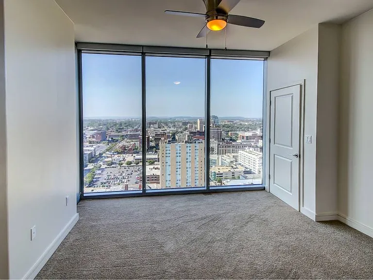 The Residences at OMNI Louisville — Photo 6