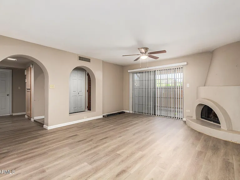 10410 N Cave Creek Rd #1011 — Photo 4