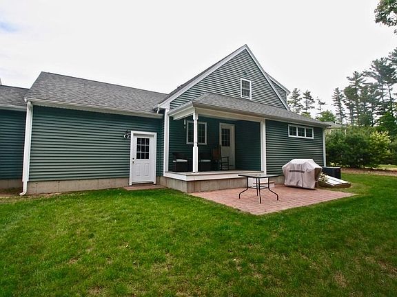 4th image of 22 Elisha Dr #22