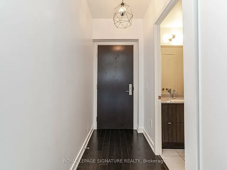 330 Richmond St W #811 — Photo 2
