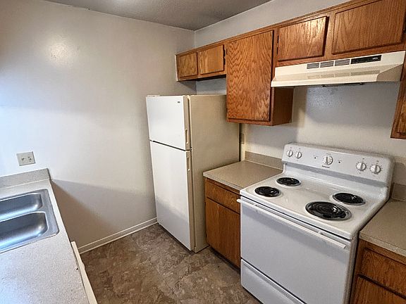 4th image of 802 Navarro Dr APT C