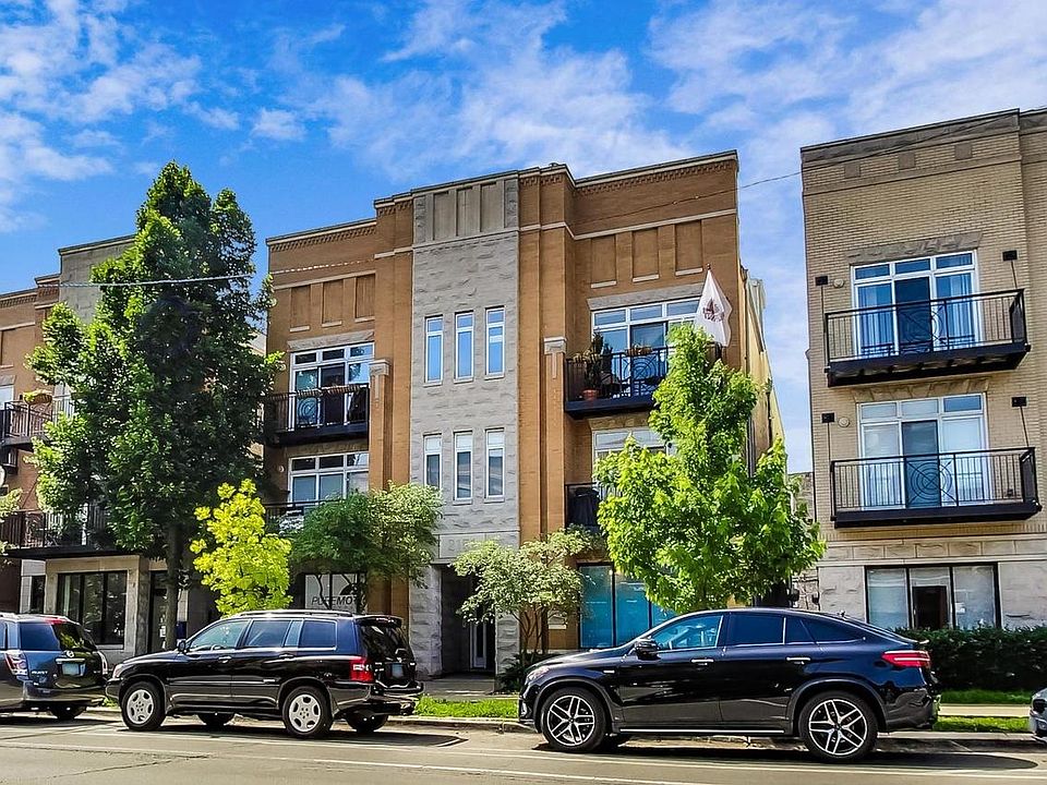 1st image of 2151 W Roscoe St Unit 2E