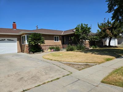 5495 N Callisch Ave, Fresno, CA, 93710