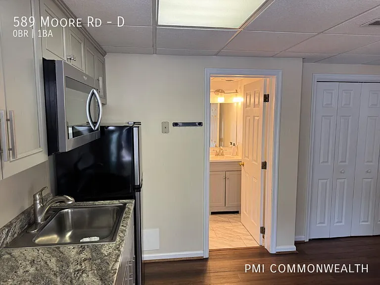 589 Moore Rd #D — Photo 5