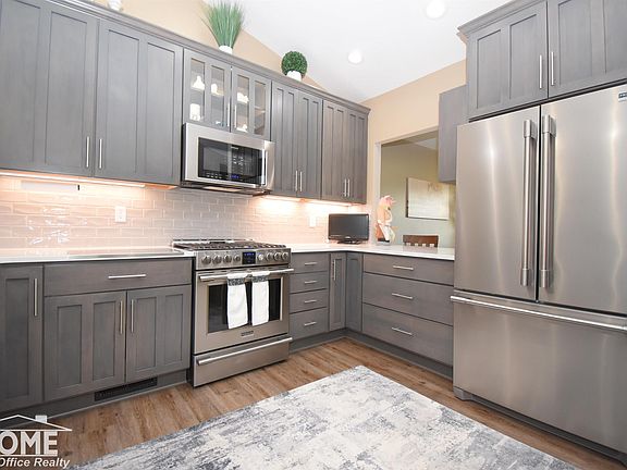 4th image of 980 Chipman Ln