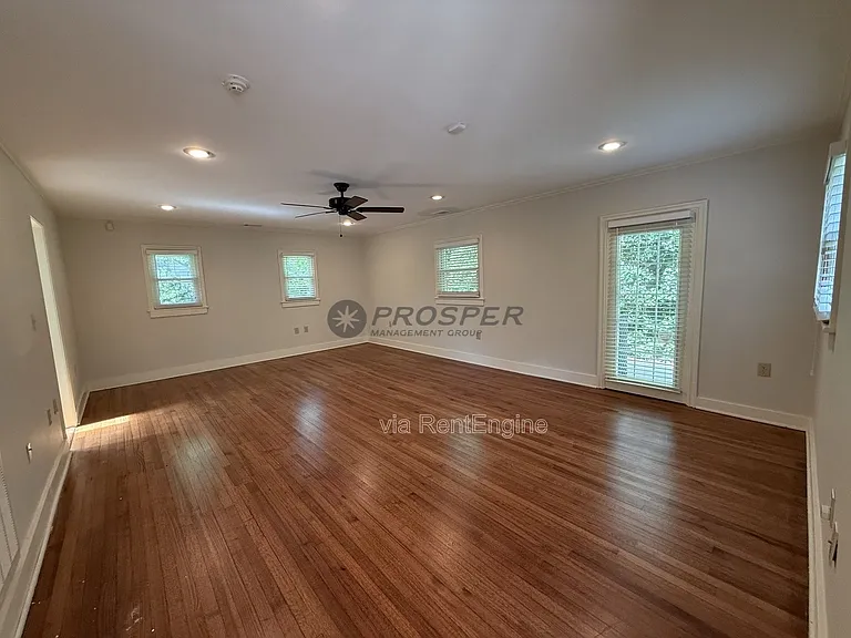 575 Elizabeth Ln W — Photo 24
