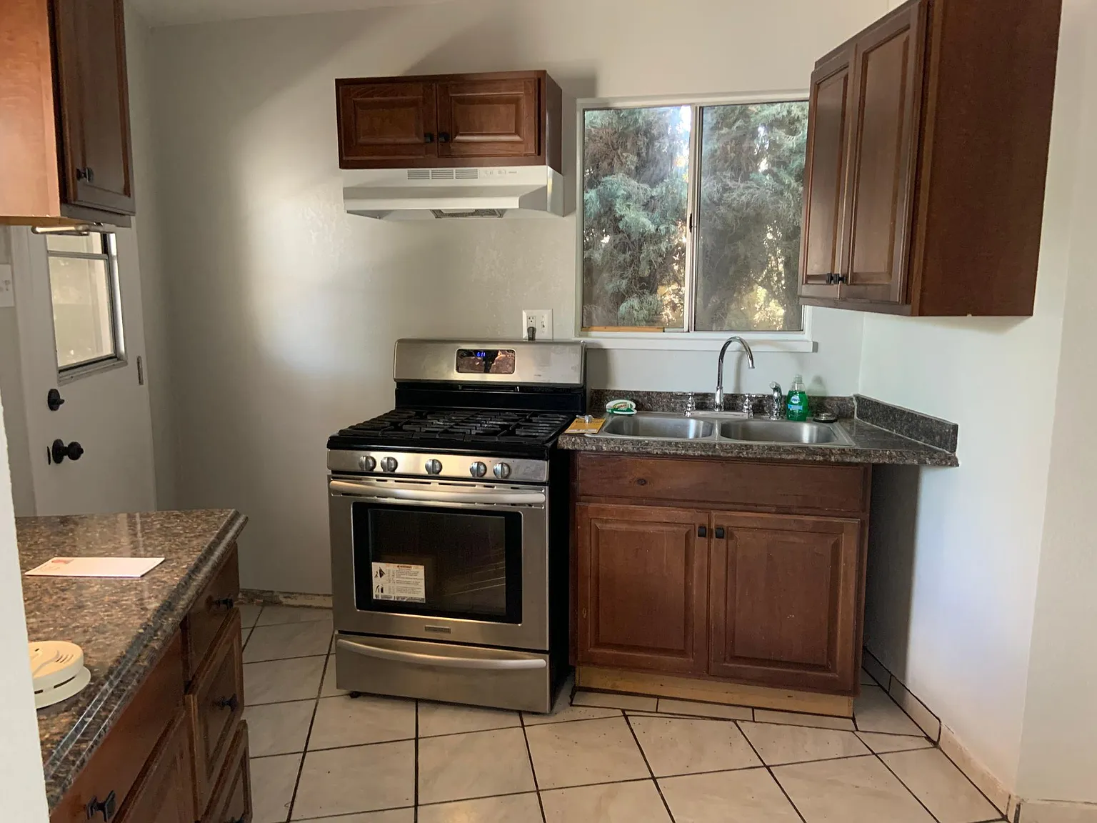 1854 Morrison St — Photo 2