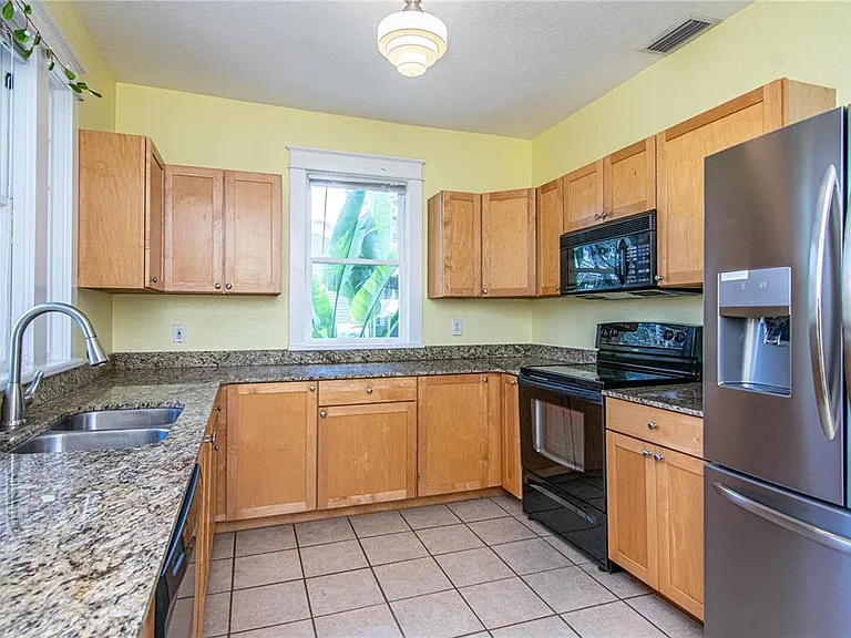 310 E Idlewild Ave — Photo 9