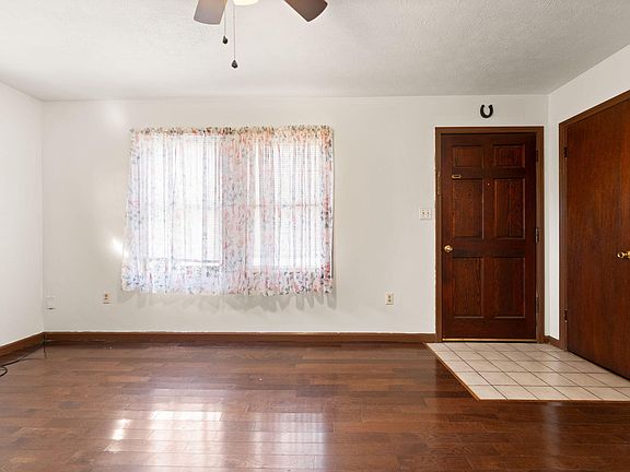 4th image of 107 Rice Ct